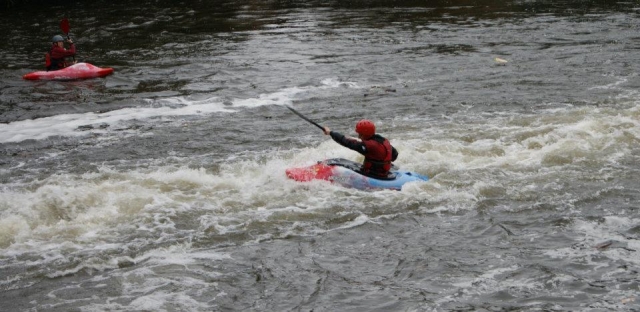  Navegando en el agua 